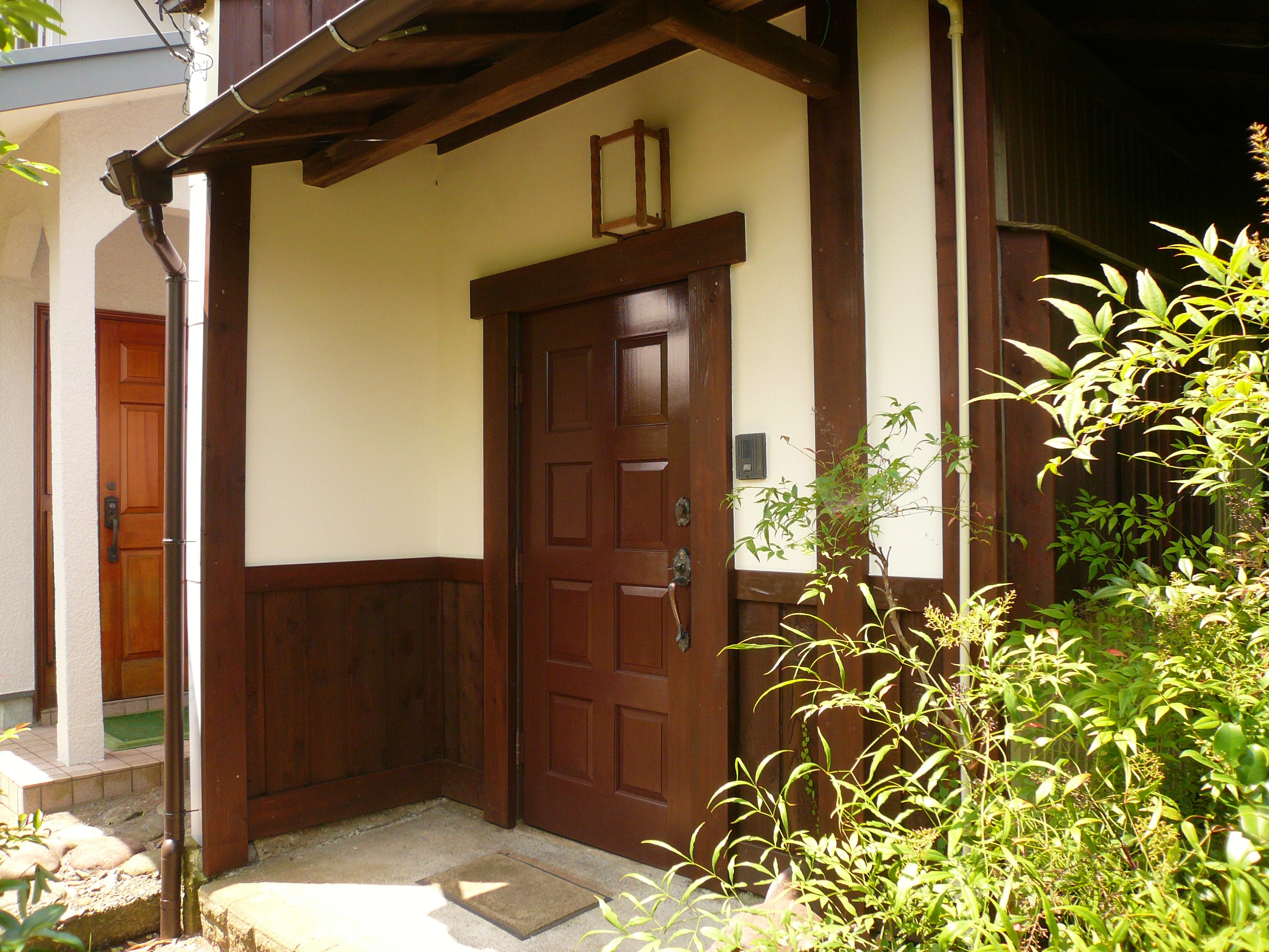 木製ドアの和風玄関をリフォームしました。 大磯町 平塚市｜新築・リフォーム・エクステリア｜アトラスホーム
